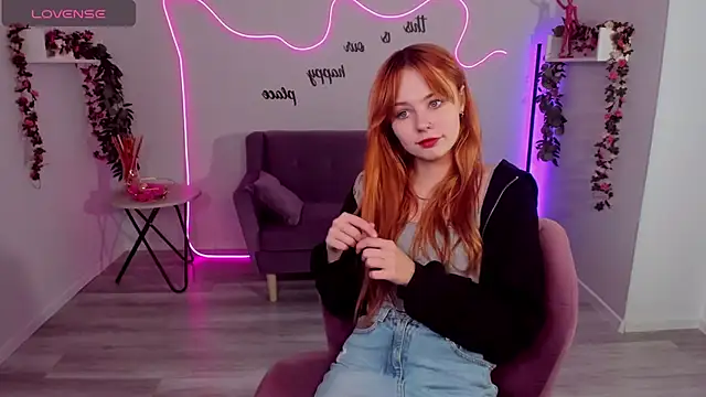 MiaSensitive online show from April 4, 2026, 6:20 am