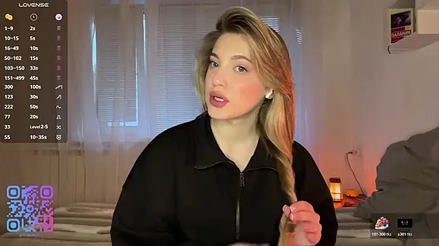 1Kellynaive online show from April 3, 2026, 4:02 pm