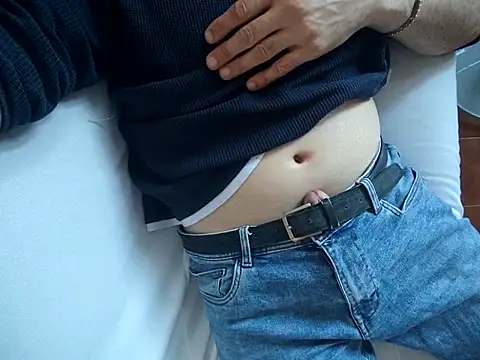 FINCHELABARCAVA online show from April 18, 2026, 5:54 am