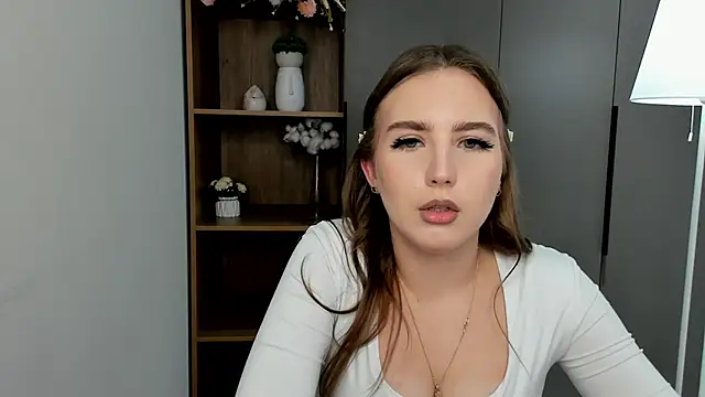 Snapshot of KarriDunman chatting on March 24, 2026, 8:25 am KarriDunman online show from March 24, 2026, 8:25 am