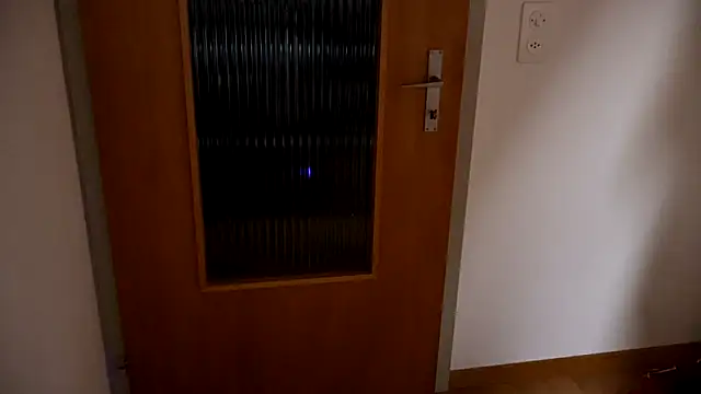 Snapshot of leggingshot1 chatting on May 8, 2026, 8:12 pm leggingshot1 online show from May 8, 2026, 8:12 pm