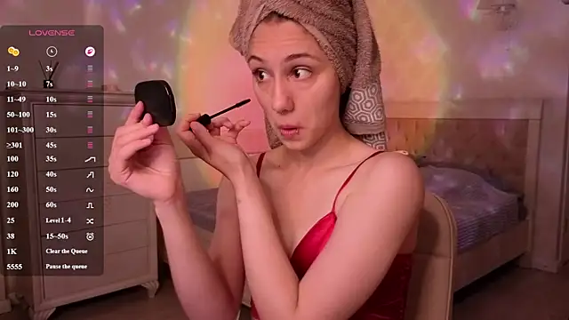 Snapshot of MilaVey chatting on June 12, 2026, 7:11 pm MilaVey online show from June 12, 2026, 7:11 pm
