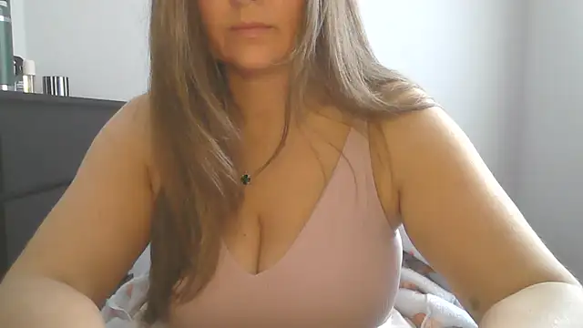 Snapshot of Goddess-GraceX chatting on May 24, 2026, 1:22 pm Goddess-GraceX online show from May 24, 2026, 1:22 pm