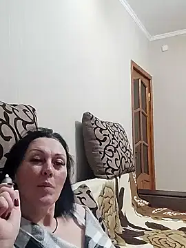 Snapshot of HelgaDennis chatting on March 30, 2026, 9:27 pm HelgaDennis online show from March 30, 2026, 9:27 pm