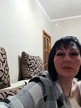 Snapshot of HelgaDennis chatting on April 21, 2026, 5:41 pm HelgaDennis online show from April 21, 2026, 5:41 pm