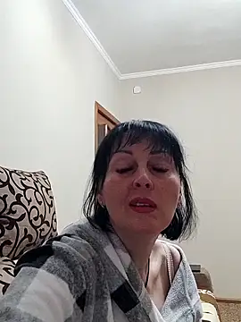 Snapshot of HelgaDennis chatting on April 8, 2026, 9:16 pm HelgaDennis online show from April 8, 2026, 9:16 pm