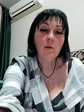 Snapshot of HelgaDennis chatting on April 23, 2026, 8:32 pm HelgaDennis online show from April 23, 2026, 8:32 pm