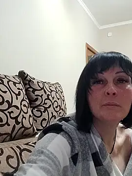 Snapshot of HelgaDennis chatting on May 4, 2026, 9:50 pm HelgaDennis online show from May 4, 2026, 9:50 pm