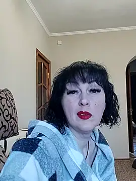Snapshot of HelgaDennis chatting on April 25, 2026, 3:42 am HelgaDennis online show from April 25, 2026, 3:42 am