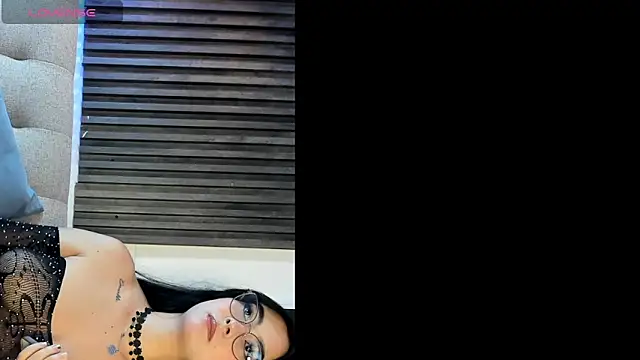  emily gilll  online show from March 27, 2026, 8:10 pm