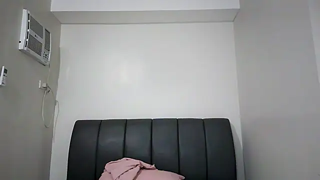 Snapshot of misscutee chatting on April 14, 2026, 1:27 pm misscutee online show from April 14, 2026, 1:27 pm