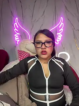 Melody LS online show from April 2, 2026, 2:08 am