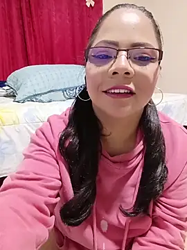 Snapshot of ROUSSE_SINCLAIR chatting on March 27, 2026, 8:26 am ROUSSE SINCLAIR online show from March 27, 2026, 8:26 am