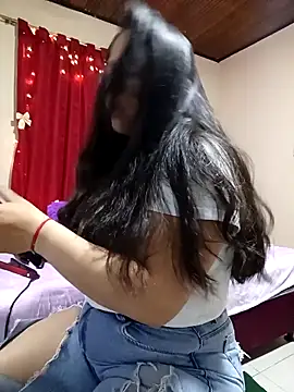 Snapshot of ROUSSE_SINCLAIR chatting on April 1, 2026, 7:11 pm ROUSSE SINCLAIR online show from April 1, 2026, 7:11 pm