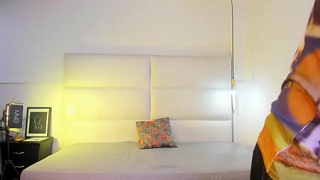 Snapshot of your_d0ll1 chatting on March 28, 2026, 12:39 pm your d0ll1 online show from March 28, 2026, 12:39 pm