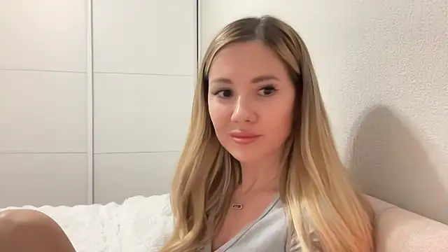 Snapshot of NensySafrons chatting on March 23, 2026, 4:40 pm NensySafrons online show from March 23, 2026, 4:40 pm