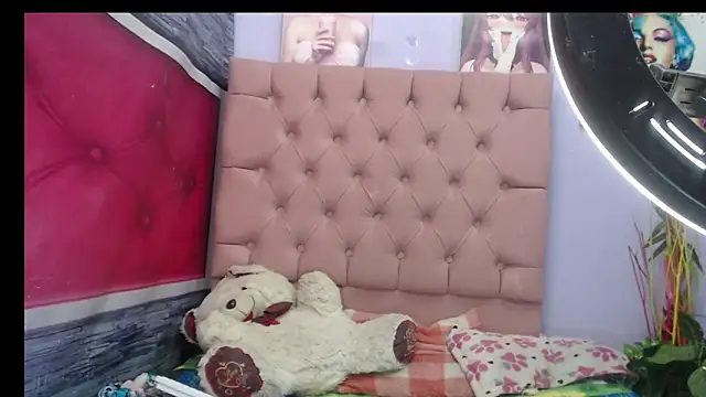 sharlothks online show from March 21, 2026, 8:19 am