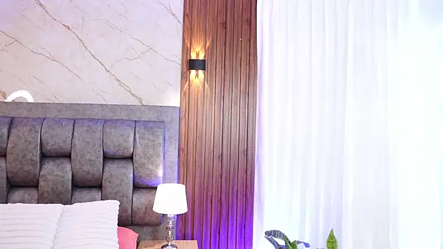 Snapshot of Chloe_Harriss chatting on April 16, 2026, 12:39 pm Chloe Harriss online show from April 16, 2026, 12:39 pm