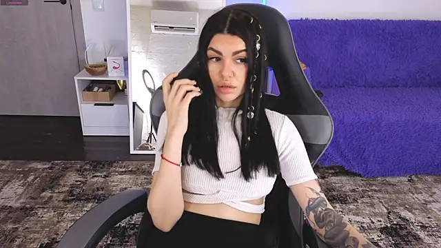 AnacondaOnn online show from April 11, 2026, 8:18 am