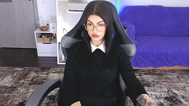 AnacondaOnn online show from April 15, 2026, 9:15 am