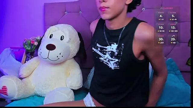 artemis jones online show from April 2, 2026, 10:16 pm