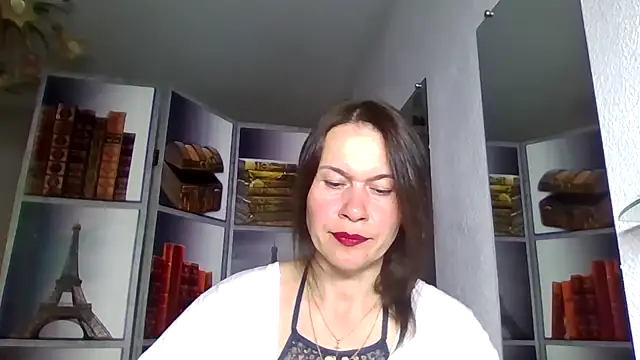 Snapshot of Selena_Moo chatting on March 30, 2026, 7:54 am Selena Moo online show from March 30, 2026, 7:54 am