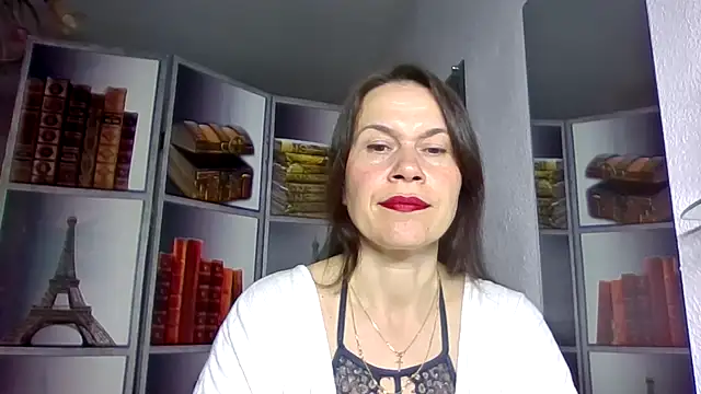 Snapshot of Selena_Moo chatting on April 3, 2026, 7:26 am Selena Moo online show from April 3, 2026, 7:26 am