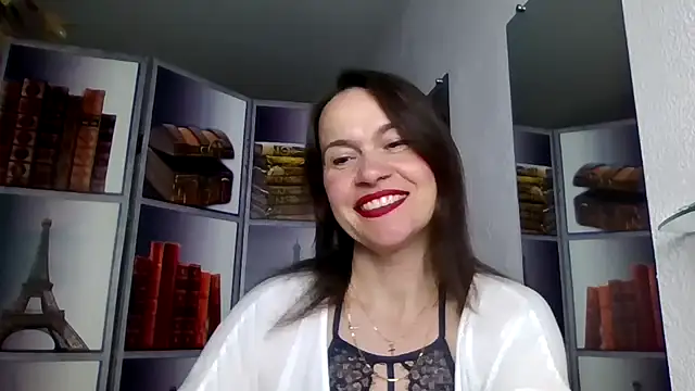 Snapshot of Selena_Moo chatting on April 13, 2026, 9:02 am Selena Moo online show from April 13, 2026, 9:02 am