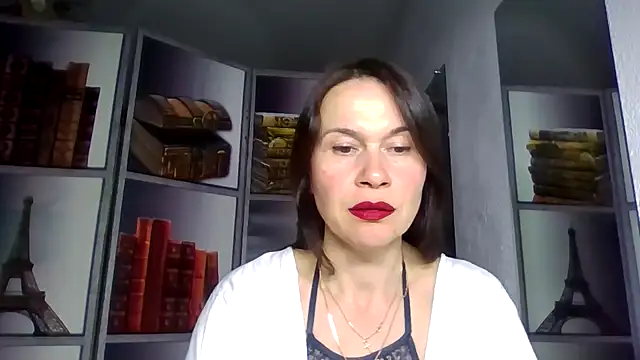 Snapshot of Selena_Moo chatting on March 25, 2026, 11:09 am Selena Moo online show from March 25, 2026, 11:09 am