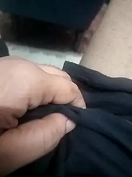 blackfullhairychest online show from April 9, 2026, 4:36 am