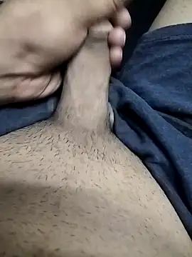 blackfullhairychest online show from April 1, 2026, 11:45 pm