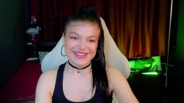 Softeach online show from April 7, 2026, 8:32 pm