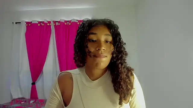 Snapshot of tara_thonson chatting on April 16, 2026, 3:46 pm tara thonson online show from April 16, 2026, 3:46 pm