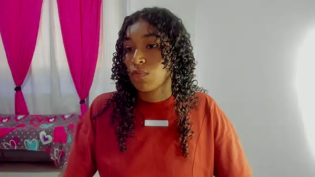 Snapshot of tara_thonson chatting on April 15, 2026, 5:28 pm tara thonson online show from April 15, 2026, 5:28 pm