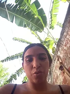 Snapshot of Blowjob-Queen_ chatting on April 18, 2026, 7:29 pm Blowjob-Queen online show from April 18, 2026, 7:29 pm