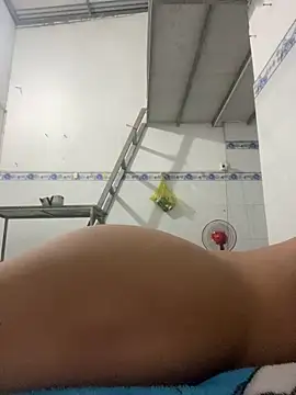 Nguyencuong1999 online show from April 5, 2026, 8:26 pm