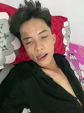 Nguyencuong1999 online show from April 12, 2026, 6:05 am