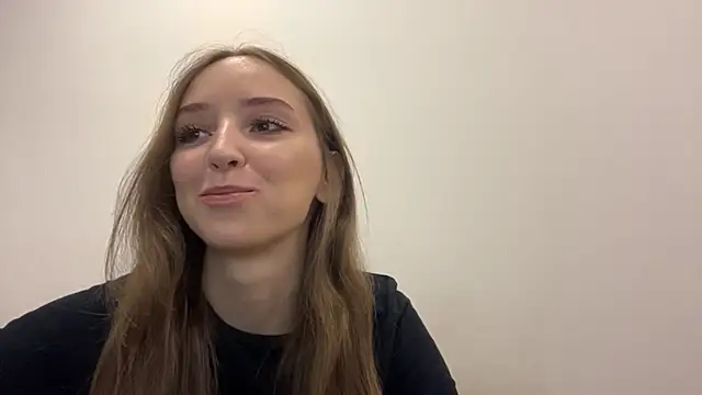 Snapshot of TanjaBrounson chatting on April 8, 2026, 2:18 pm TanjaBrounson online show from April 8, 2026, 2:18 pm