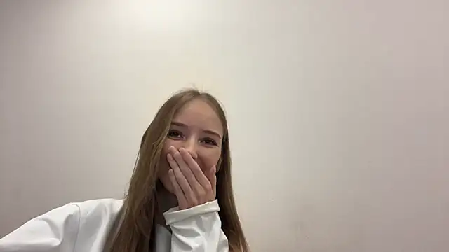 Snapshot of TanjaBrounson chatting on April 15, 2026, 3:27 pm TanjaBrounson online show from April 15, 2026, 3:27 pm