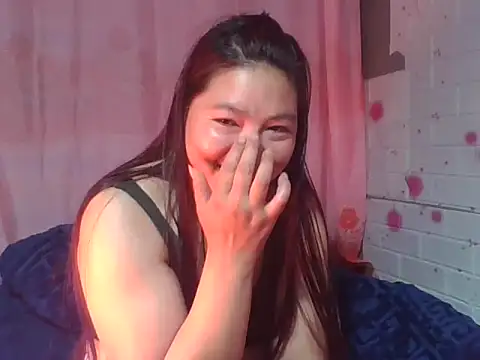 Hena   online show from April 1, 2026, 3:52 am