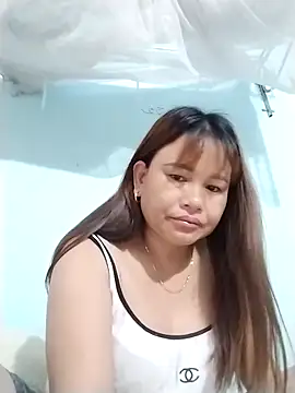 Moubie1 online show from March 25, 2026, 9:57 pm