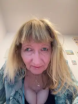 MatureKim online show from April 2, 2026, 5:19 pm