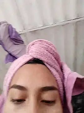 Sexy sara outdoorss online show from April 9, 2026, 3:29 pm