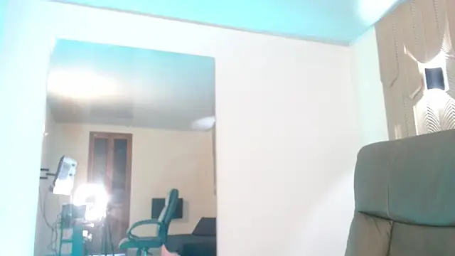 Snapshot of mia_coral1 chatting on April 9, 2026, 10:49 pm mia coral1 online show from April 9, 2026, 10:49 pm