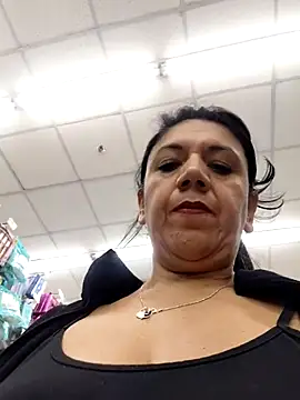 Snapshot of Mielx chatting on April 14, 2026, 3:17 pm Mielx online show from April 14, 2026, 3:17 pm