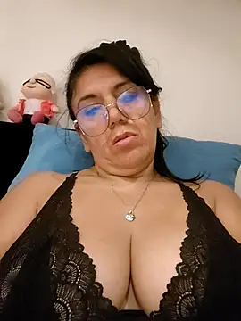 Snapshot of Mielx chatting on March 28, 2026, 2:56 am Mielx online show from March 28, 2026, 2:56 am