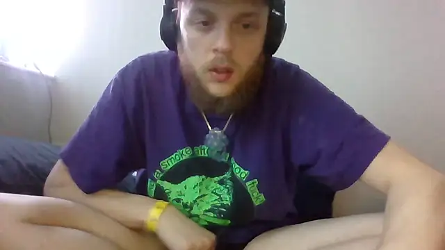 Snapshot of alejandro69420 chatting on May 24, 2026, 3:34 pm alejandro69420 online show from May 24, 2026, 3:34 pm