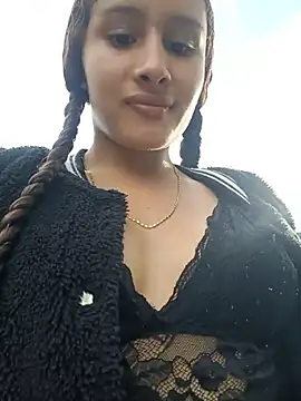 Mia Honey26 online show from April 15, 2026, 9:37 pm