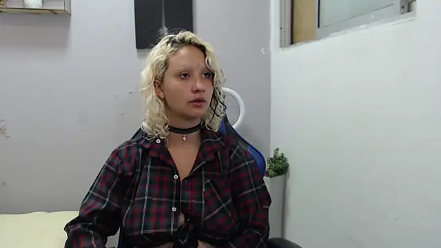 dafne kim online show from April 10, 2026, 12:56 pm