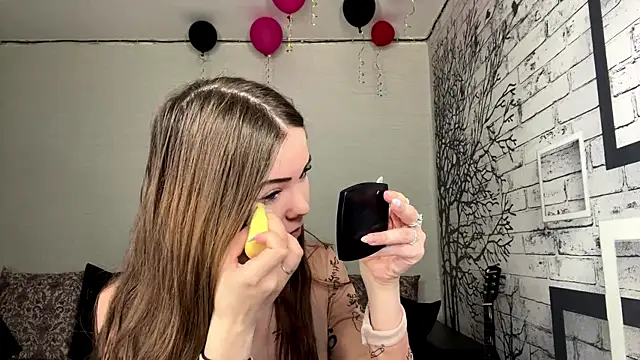 ElmiraDabato online show from April 15, 2026, 3:23 am